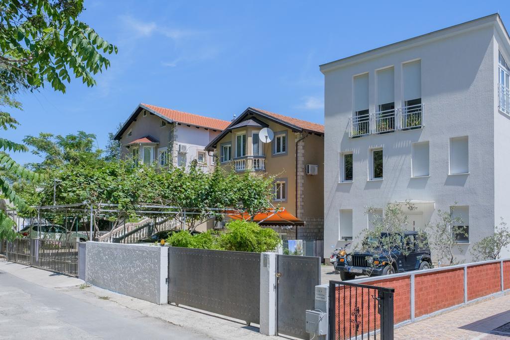 Apartments Riverside Herceg Novi Exterior photo