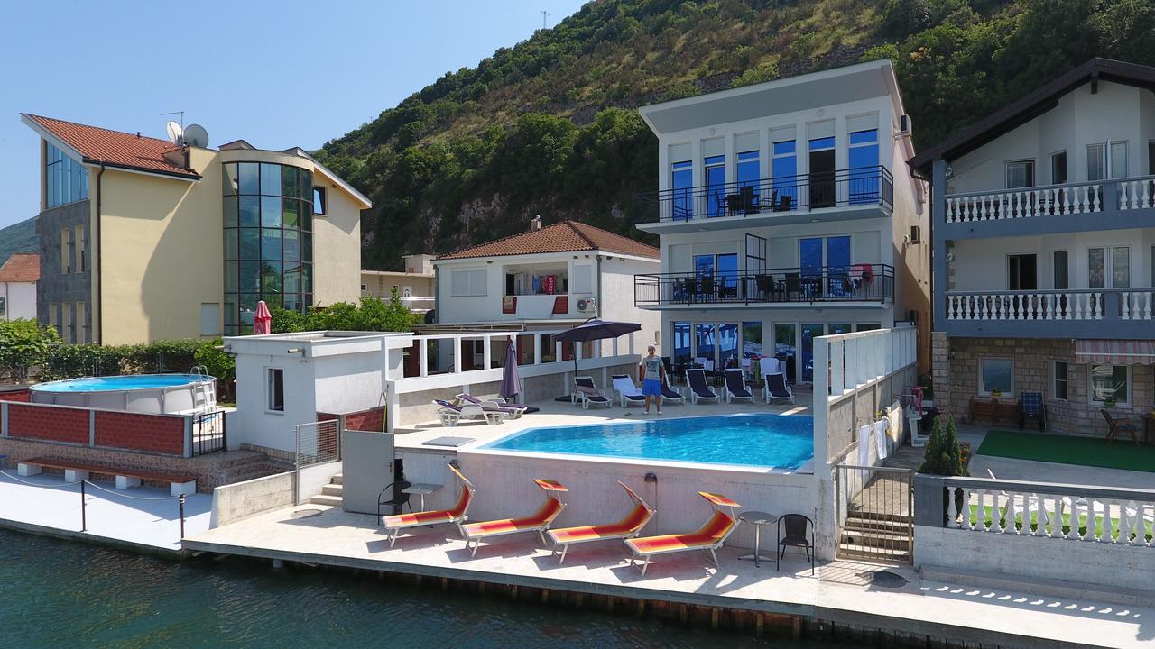 Apartments Riverside Herceg Novi Exterior photo